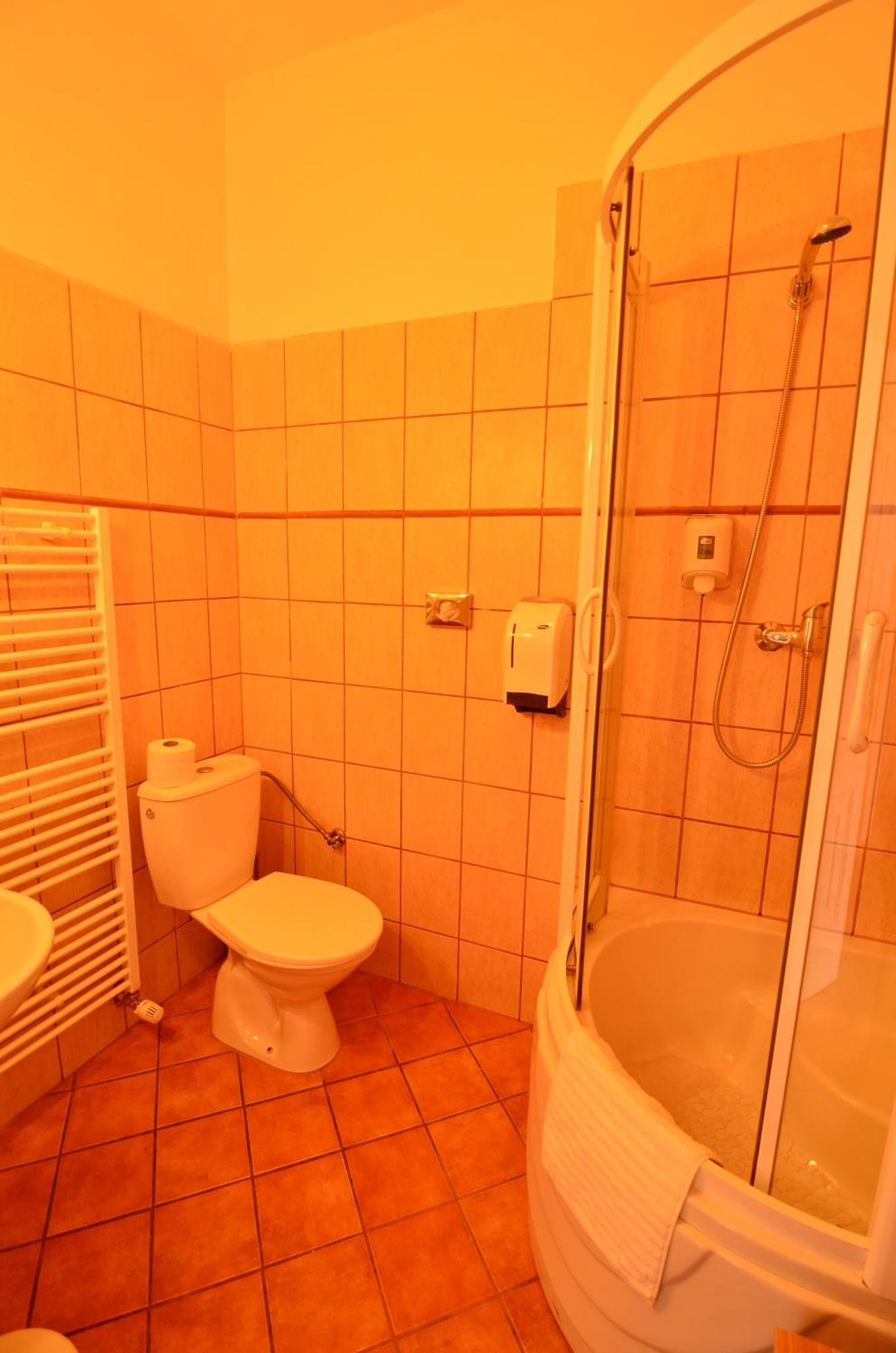 Baronka Bed & Breakfast & Bistrot Betliar Buitenkant foto