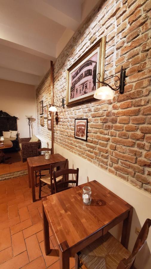 Baronka Bed & Breakfast & Bistrot Betliar Buitenkant foto
